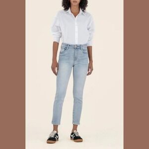 KUT from the Kloth Size 14 Catherine Crop Straight Leg High Rise Jeans Lt Wash